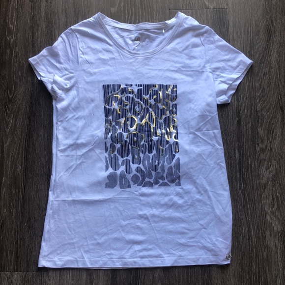 Cheetah/Leopard Print Shirt Elegance Style and Fashion - Picture 1 of 5